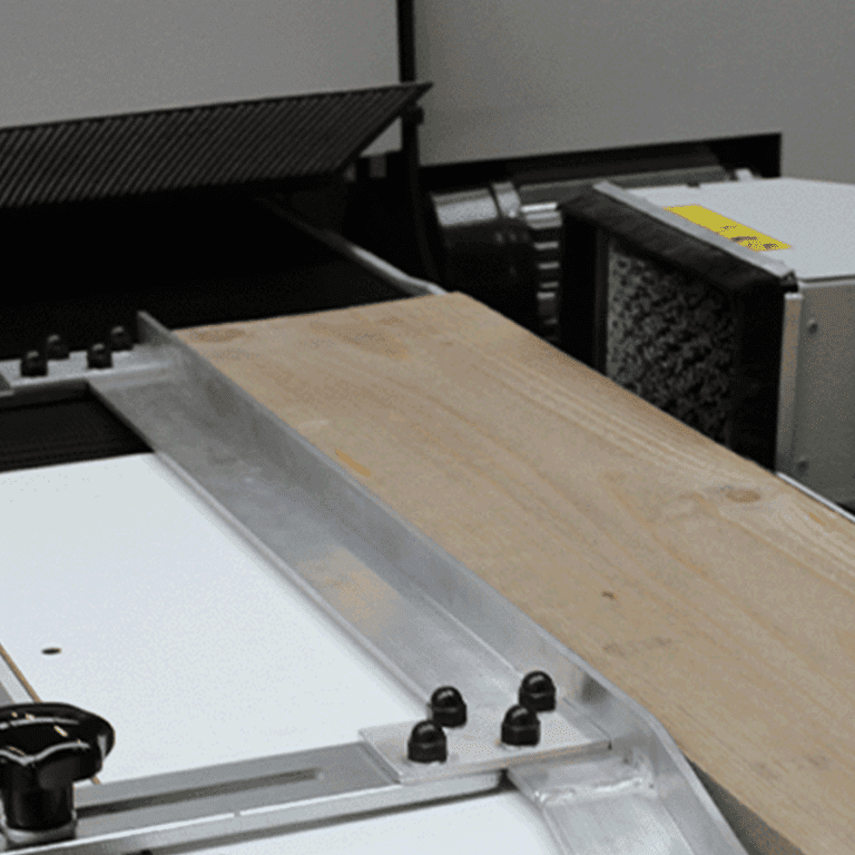 Brushing Machine With Sidebrush Header