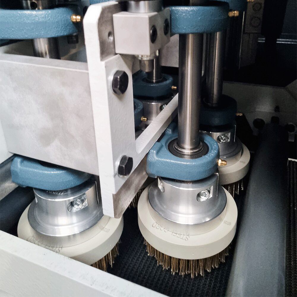 scrub-brushing-machine-brush-unit-close-up-web2026