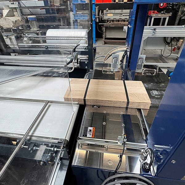 Packing line Trivec strapper