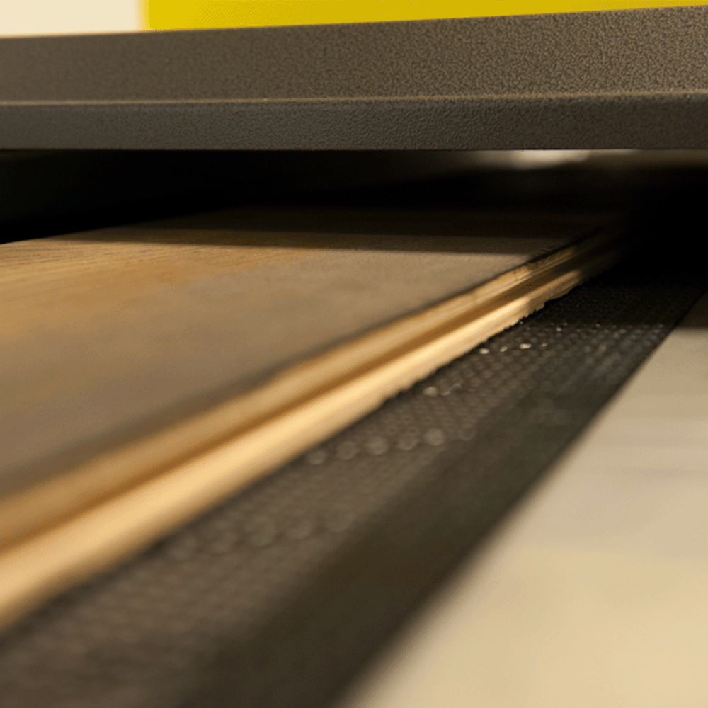 used uv dryer labo close-up outfeed plank